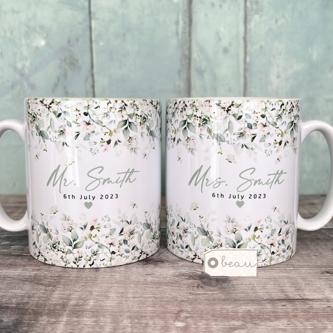 Personalised Wedding gift Mr Mrs Newlywed Bride Groom Wedding Gift Mug Set