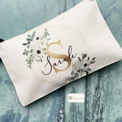 Personalised Name and Initial.. White Floral Wreath Design Linen style Make up Bag